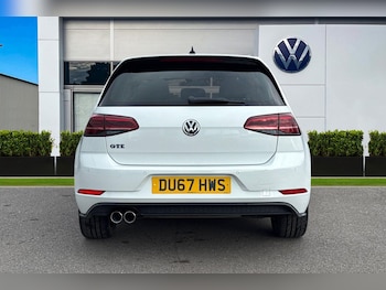 Used Volkswagen Golf 2017 for sale - 76148942: Photo 4