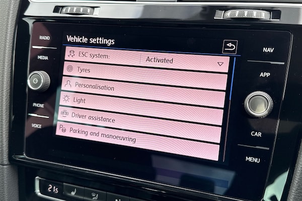 Used Volkswagen Golf 2017 for sale - 76148942: Photo 53