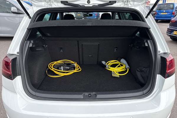 Used Volkswagen Golf 2017 for sale - 76148942: Photo 7