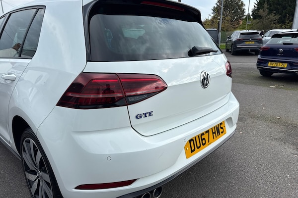 Used Volkswagen Golf 2017 for sale - 76148942: Photo 8