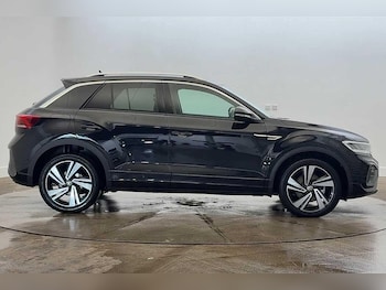 Used Volkswagen T-Roc 2025 for sale - 77421629: Photo