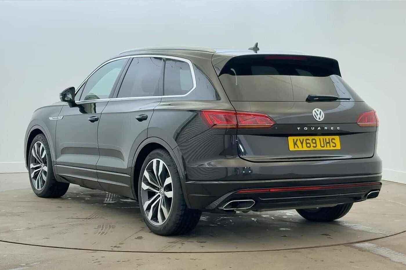 Used Volkswagen Touareg 2019 for sale - 77593608: Photo 3