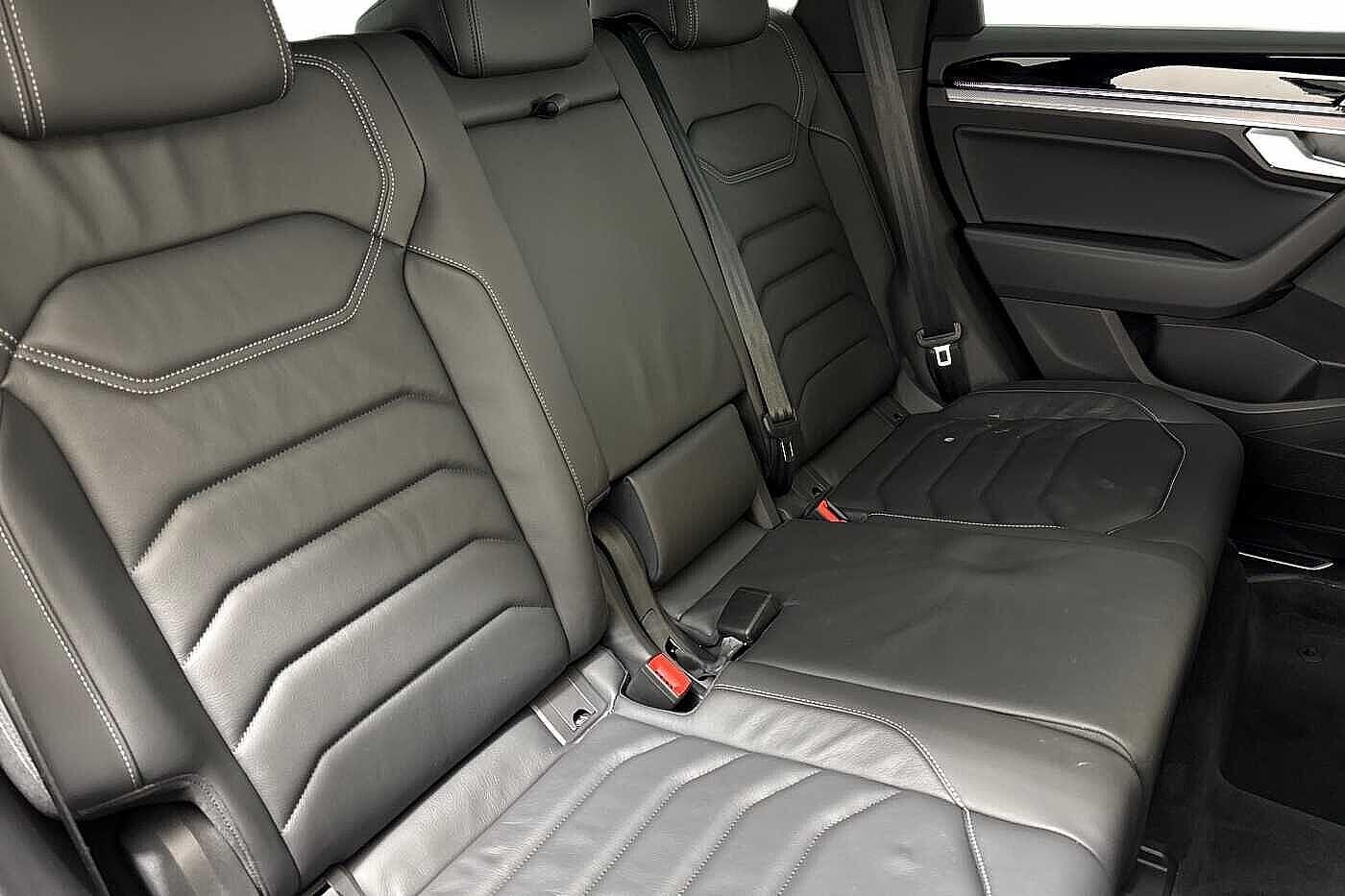 Used Volkswagen Touareg 2019 for sale - 77593608: Photo 9