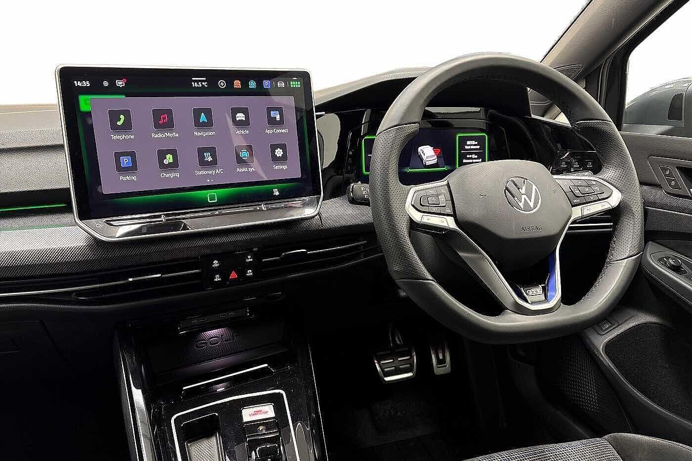 Used Volkswagen Golf 2025 for sale - 76374721: Photo 2