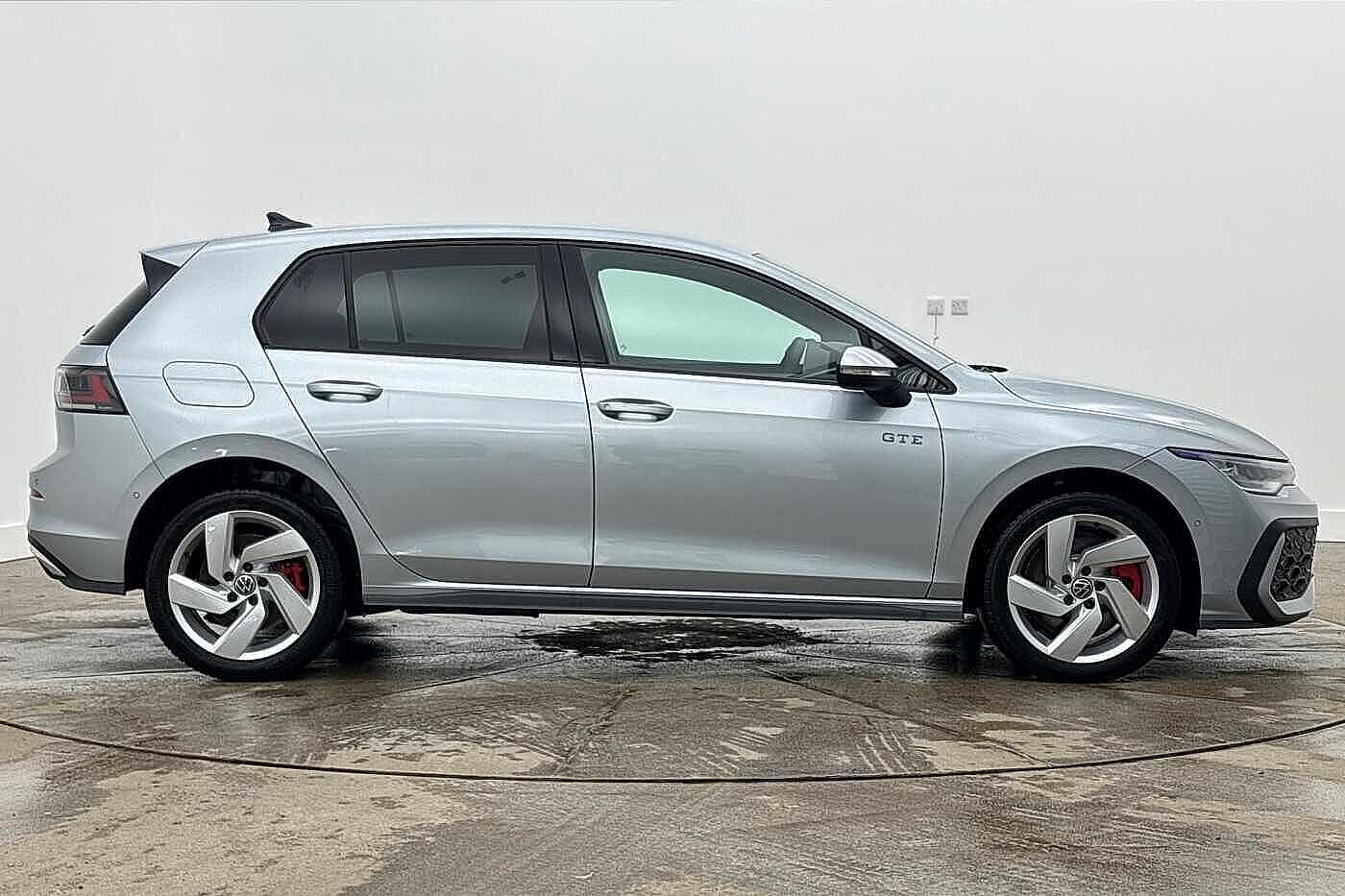 Used Volkswagen Golf 2025 for sale - 77733760: Photo 4