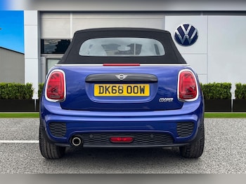 Used MINI Convertible 2018 for sale - 78413396: Photo