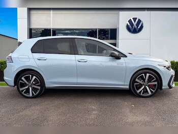 Used Volkswagen Golf 2026 for sale - 78228711: Photo