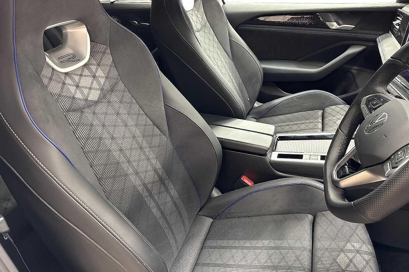 Used Volkswagen Passat 2025 for sale - 77236039: Photo 11