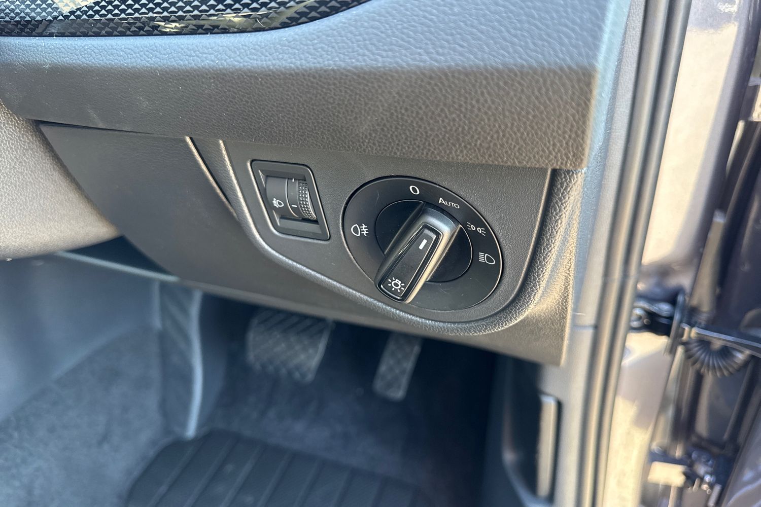 Vehicle 27