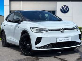 2025 - 250kW 4MOTION GTX Edition 77kWhÃ¢ ­ Heat pump, Swivelling towbar, 21' Narv 5-Door