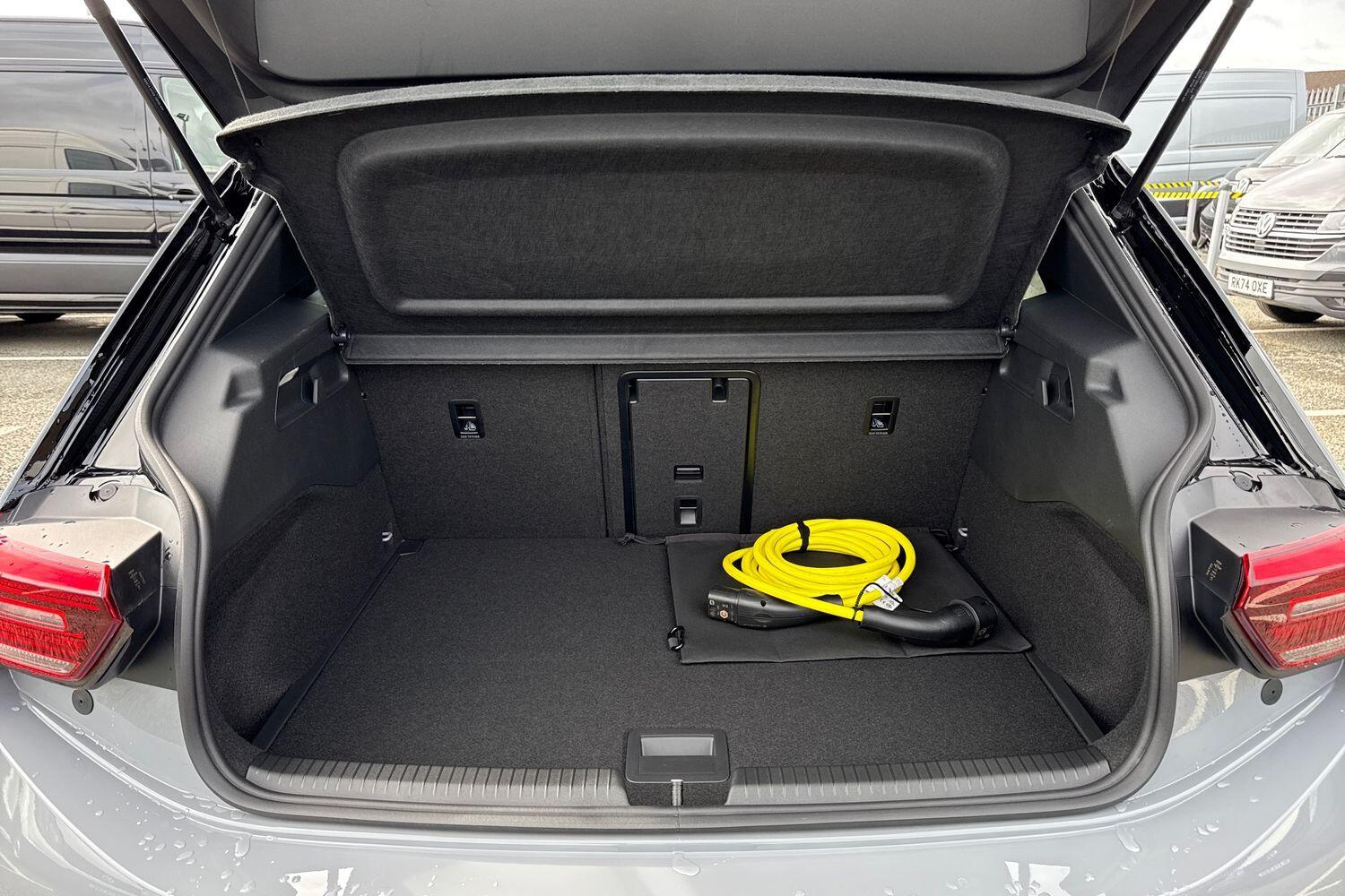 Used Volkswagen ID.3 2025 for sale - 76353099: Photo 9