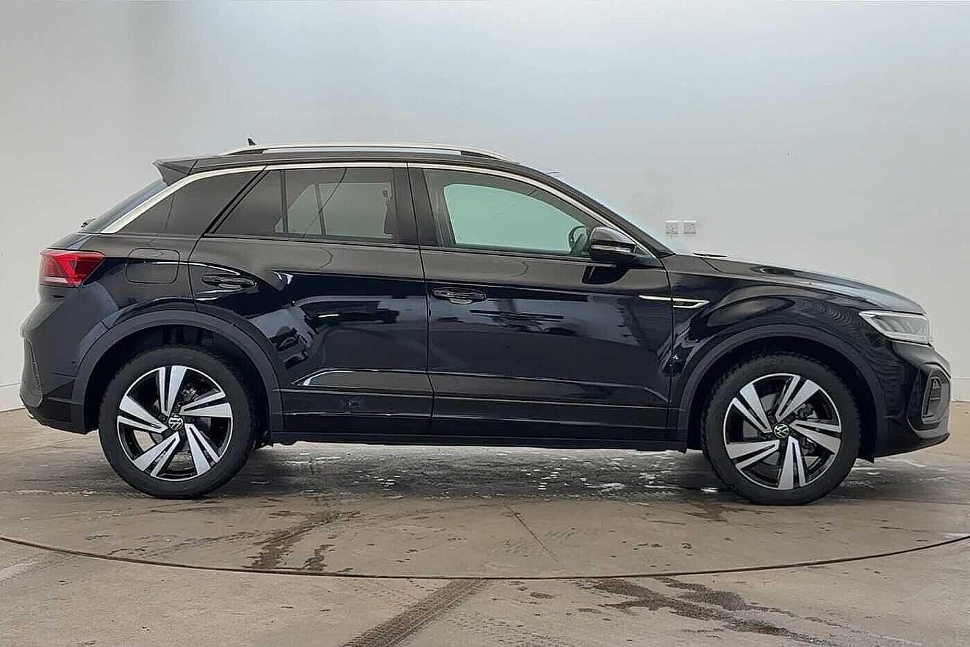 Used Volkswagen T-Roc 2025 for sale - 76379892: Photo 4