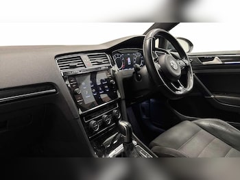 Used Volkswagen Golf 2020 for sale - 77798418: Photo