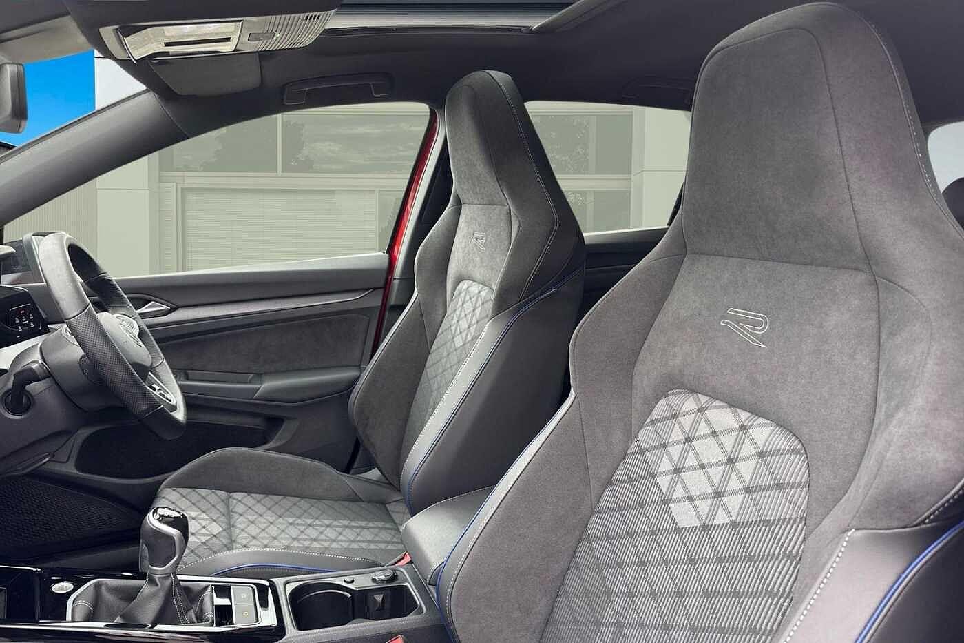 Used Volkswagen Golf 2024 for sale - 76641743: Photo 11