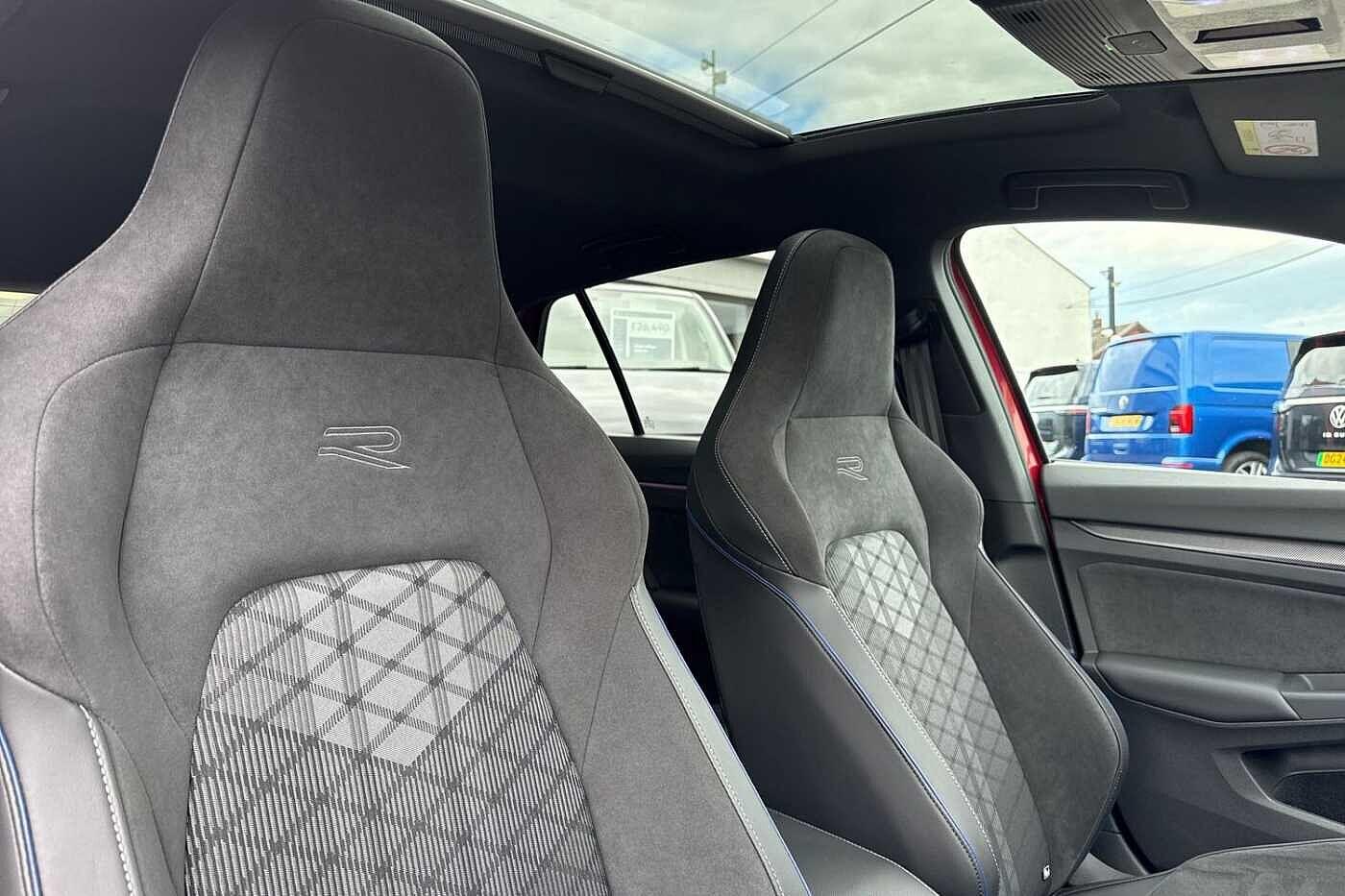 Used Volkswagen Golf 2024 for sale - 76641743: Photo 21