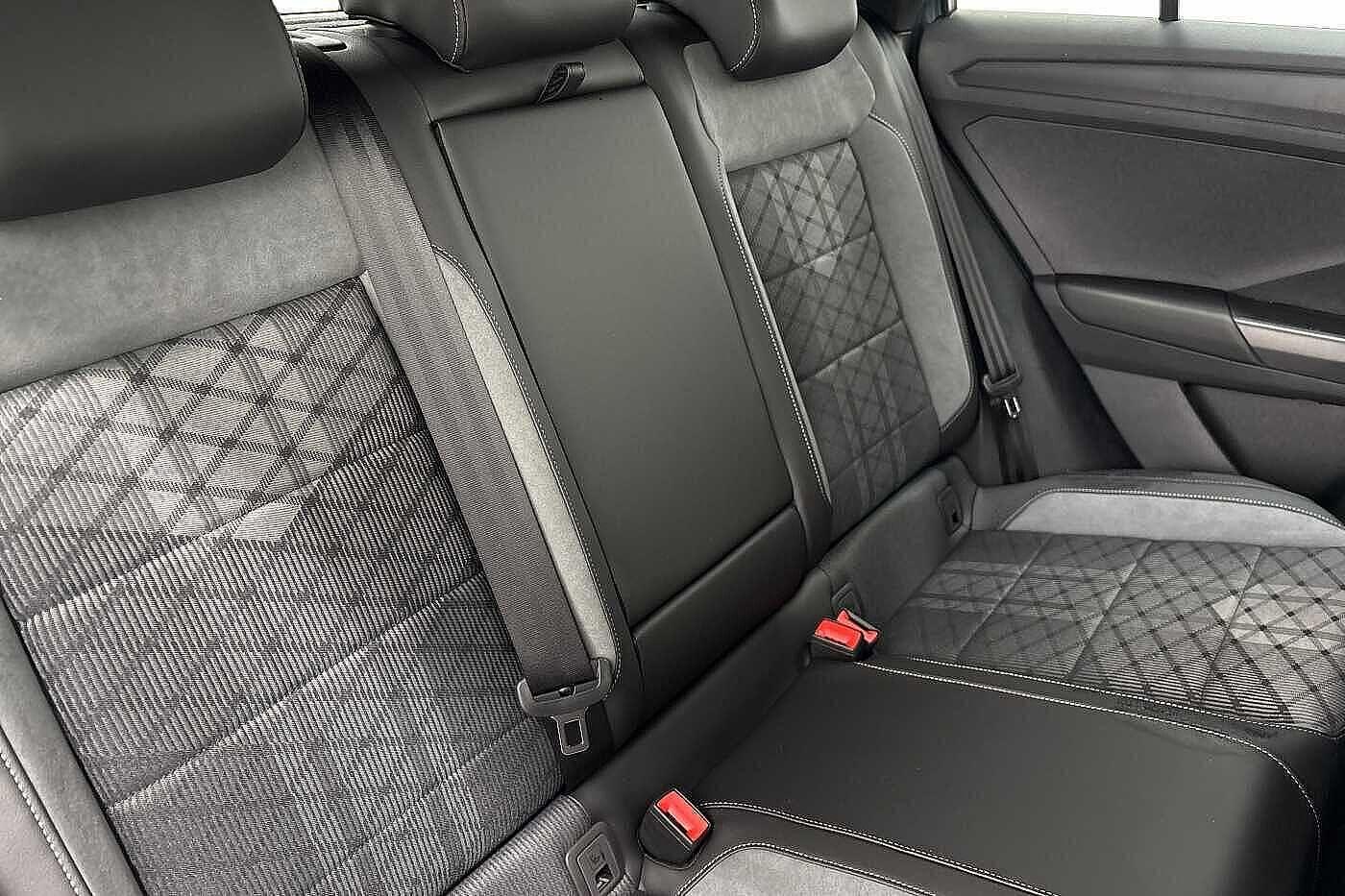 Used Volkswagen T-Roc 2025 for sale - 76617111: Photo 10