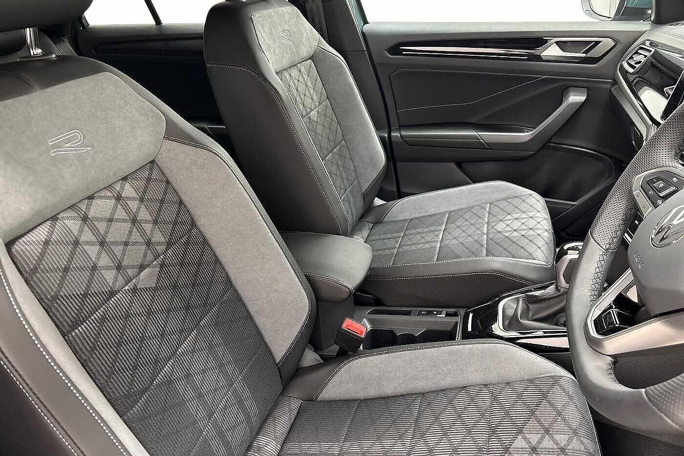 Used Volkswagen T-Roc 2025 for sale - 76617111: Photo 11