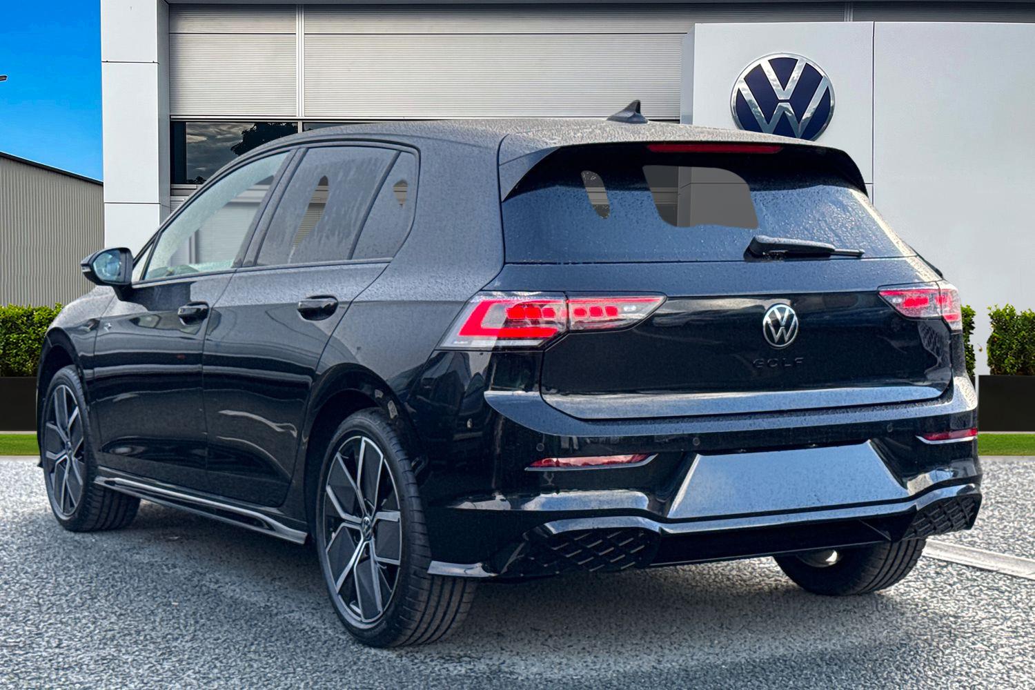 Used Volkswagen Golf 2025 for sale - 76353140: Photo 2