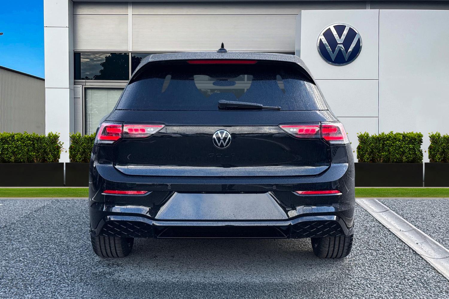 Used Volkswagen Golf 2025 for sale - 76353140: Photo 4