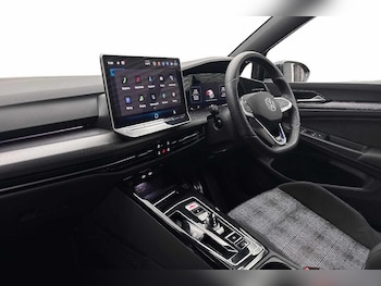 Used Volkswagen Golf 2025 for sale - 78422179: Photo