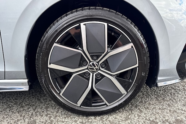 Used Volkswagen Golf 2025 for sale - 75536340: Photo 10