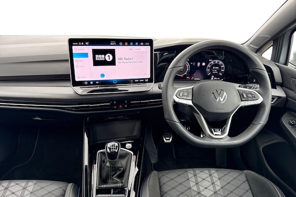 Used Volkswagen Golf 2025 for sale - 75536340: Photo 18