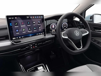 Used Volkswagen Golf 2025 for sale - 77472968: Photo