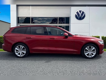 Used Volvo V60 2018 for sale - 78851916: Photo