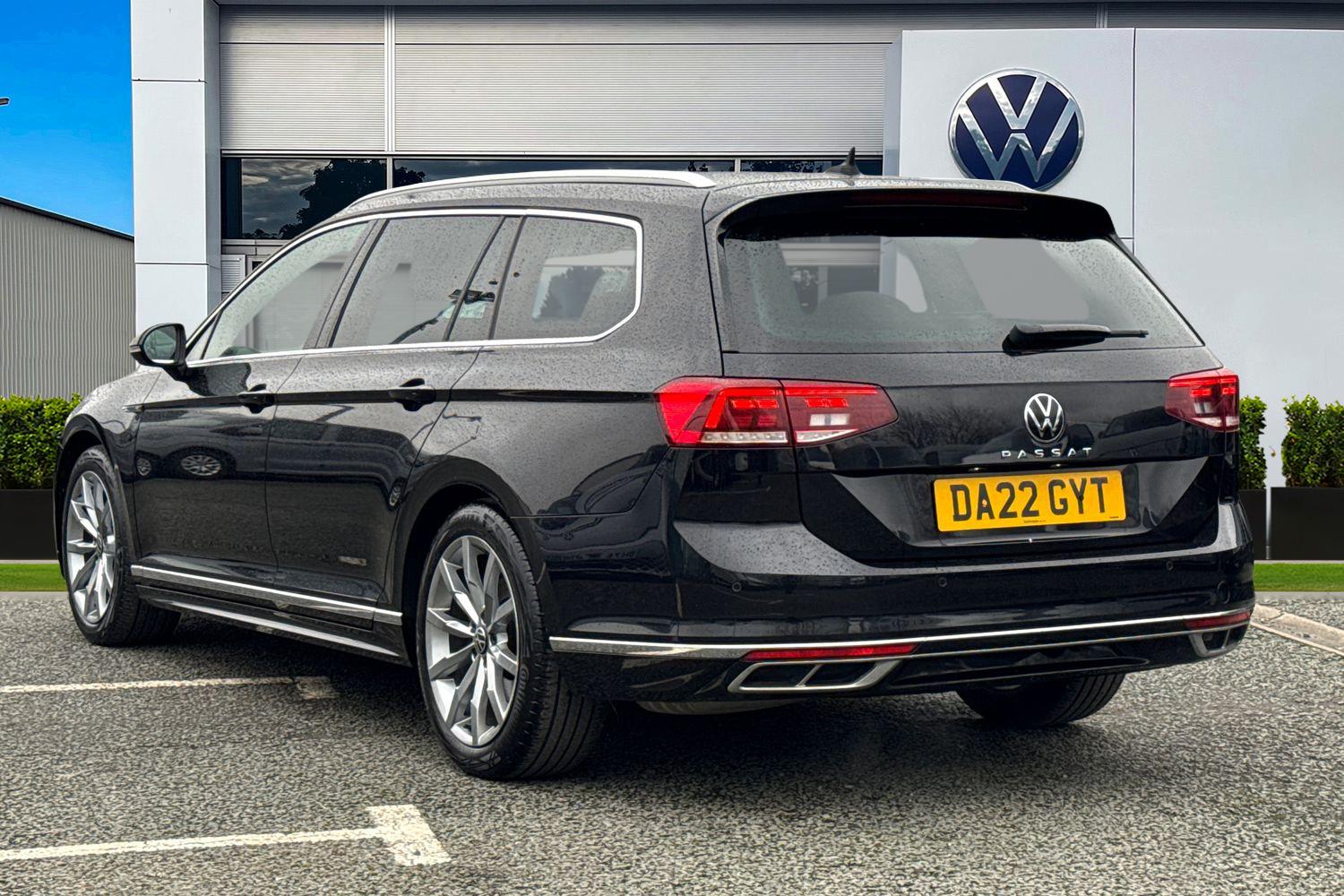 Used Volkswagen Passat 2022 for sale - 77421513: Photo 2