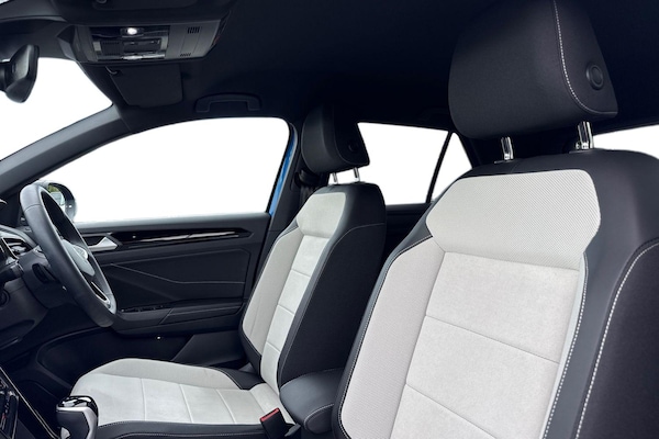 Used Volkswagen T-Roc 2023 for sale - 75995930: Photo 15