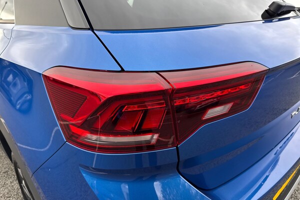 Used Volkswagen T-Roc 2023 for sale - 75995930: Photo 24