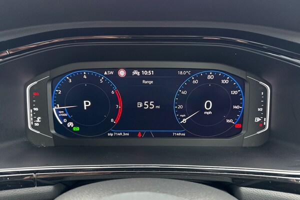 Used Volkswagen T-Roc 2023 for sale - 75995930: Photo 42
