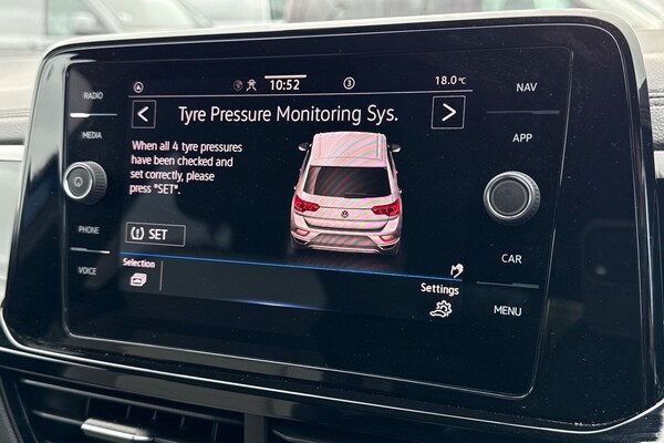 Used Volkswagen T-Roc 2023 for sale - 75995930: Photo 52