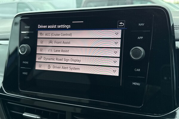 Used Volkswagen T-Roc 2023 for sale - 75995930: Photo 54