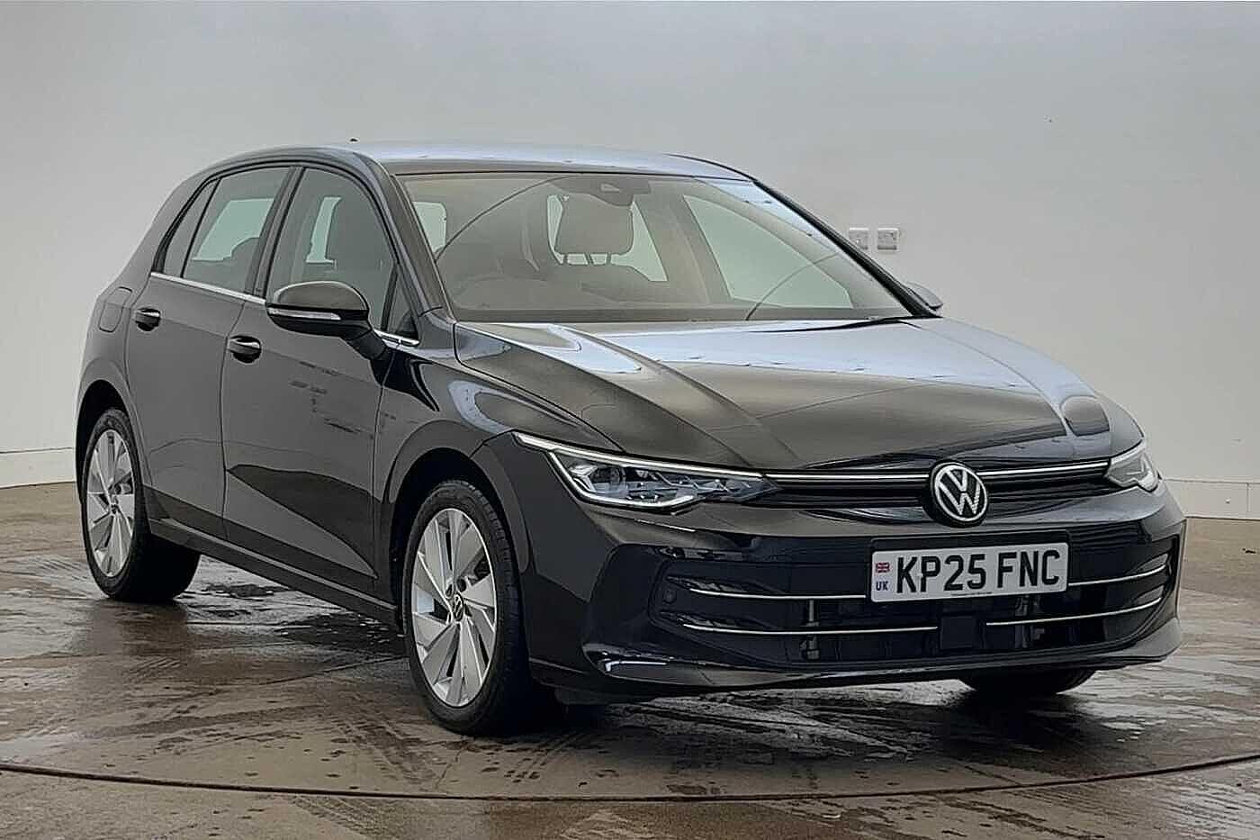 Used Volkswagen Golf 2025 for sale - 76374772: Photo 1