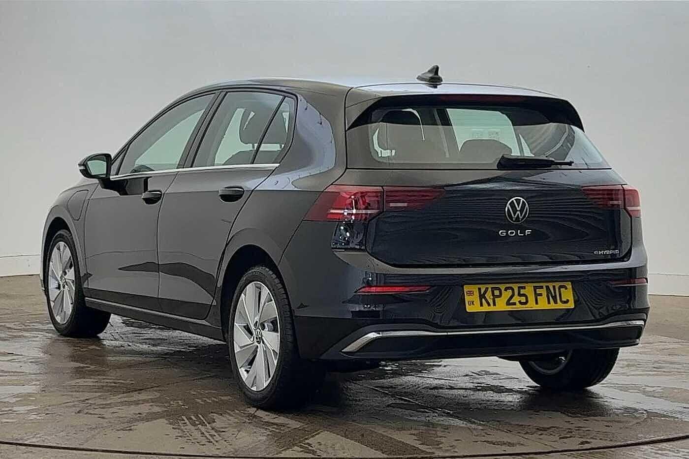 Used Volkswagen Golf 2025 for sale - 76374772: Photo 3