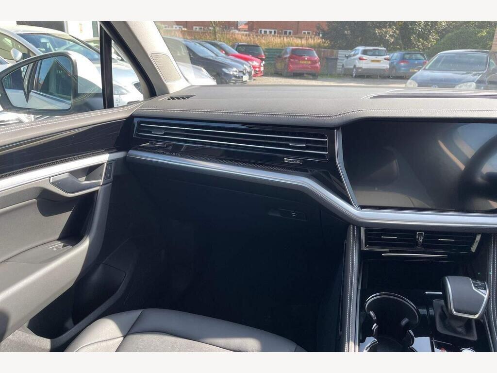 Used Volkswagen Touareg 2025 for sale - 76739494: Photo 14