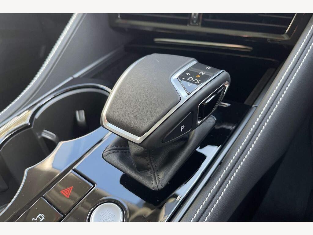 Used Volkswagen Touareg 2025 for sale - 76739494: Photo 19