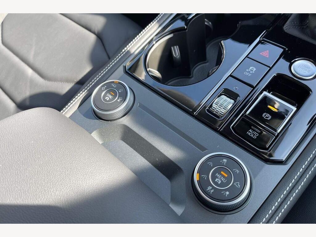 Used Volkswagen Touareg 2025 for sale - 76739494: Photo 41