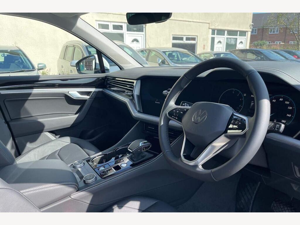 Used Volkswagen Touareg 2025 for sale - 76739494: Photo 7