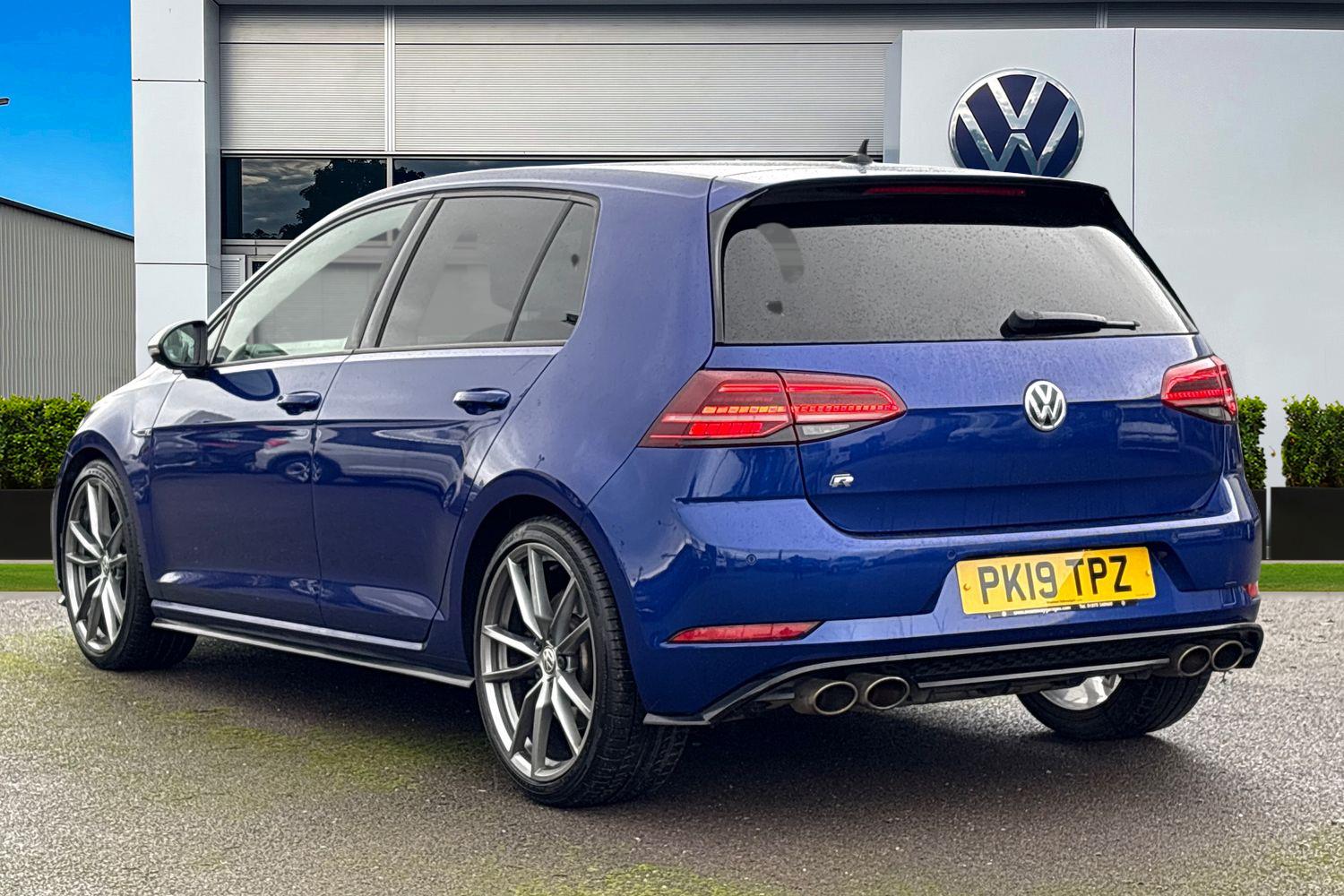 Used Volkswagen Golf 2019 for sale - 77270451: Photo 2