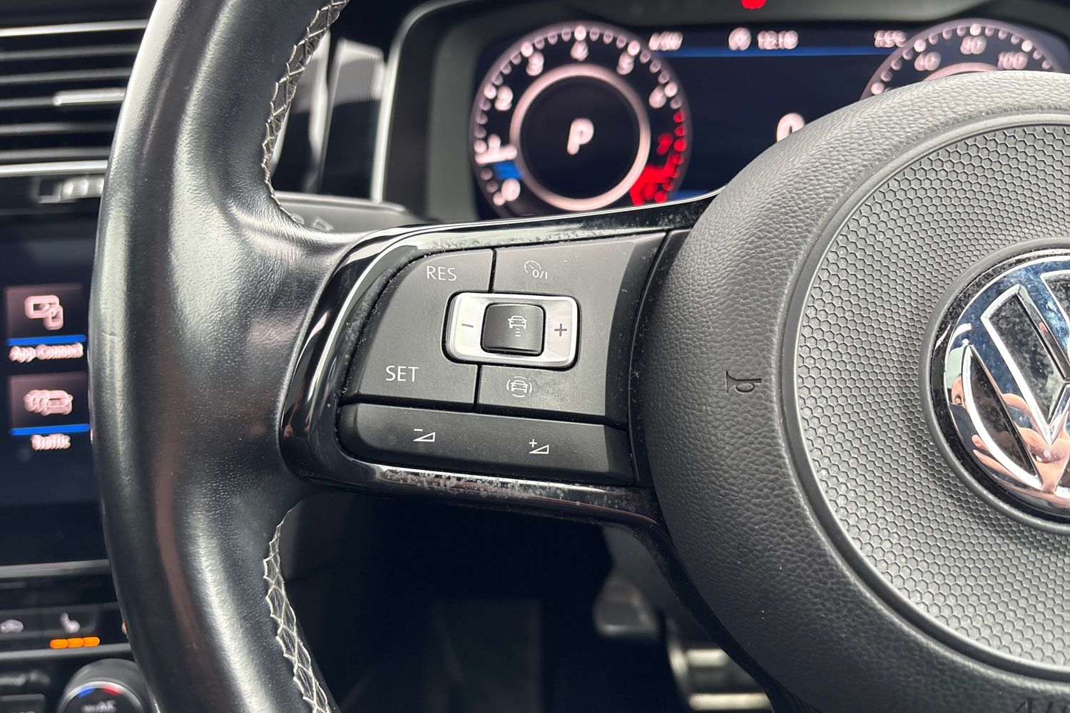 Used Volkswagen Golf 2019 for sale - 77270451: Photo 45