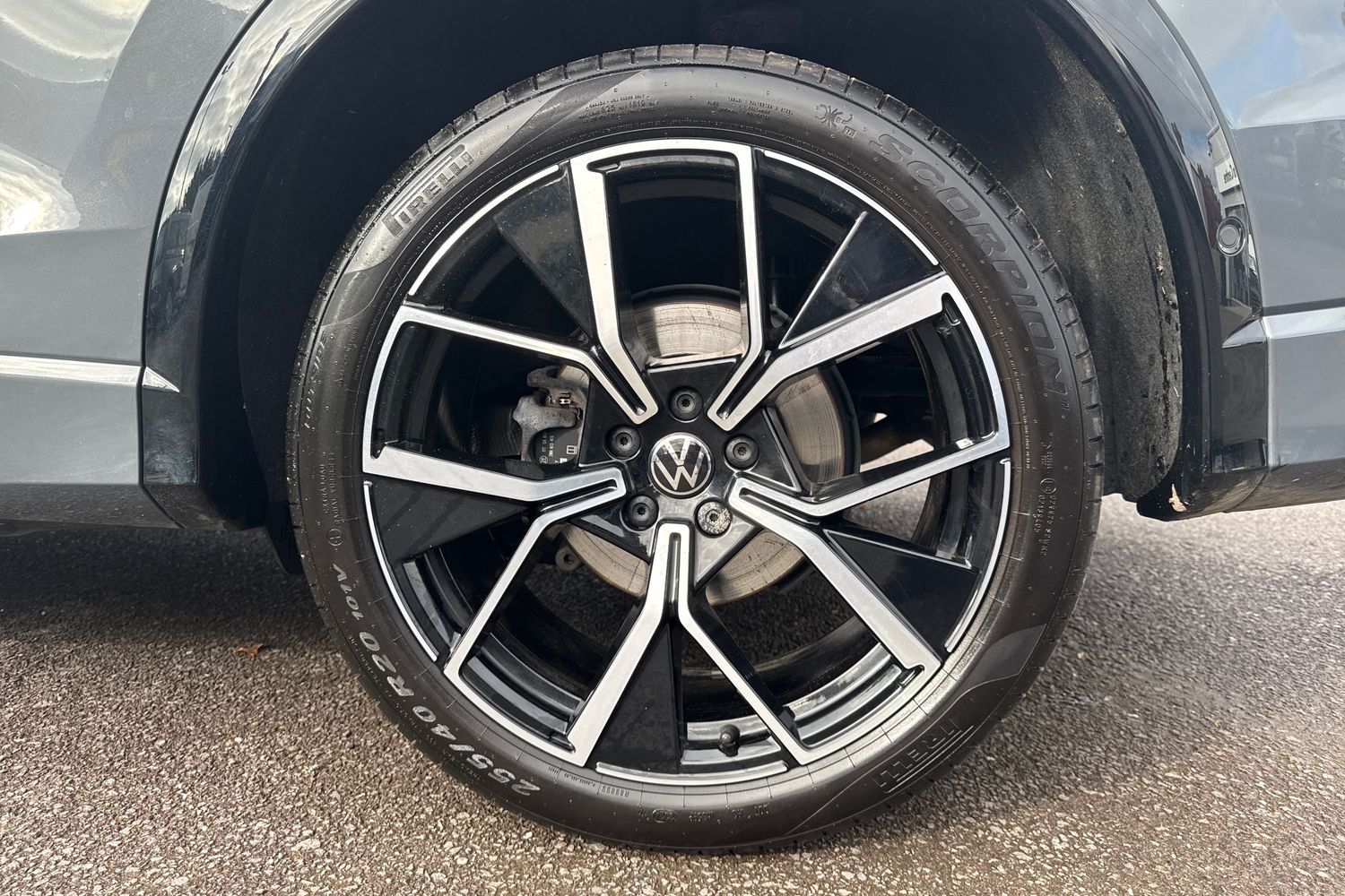 Used Volkswagen Tiguan 2024 for sale - 76115231: Photo 12