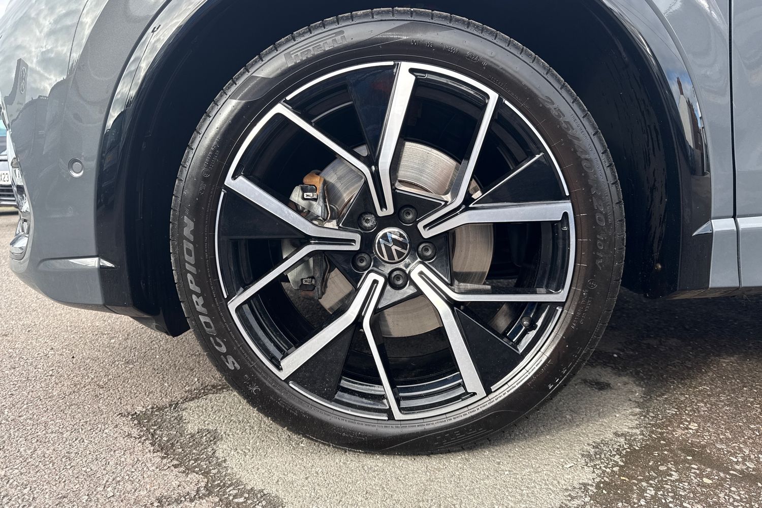 Used Volkswagen Tiguan 2024 for sale - 76115231: Photo 13