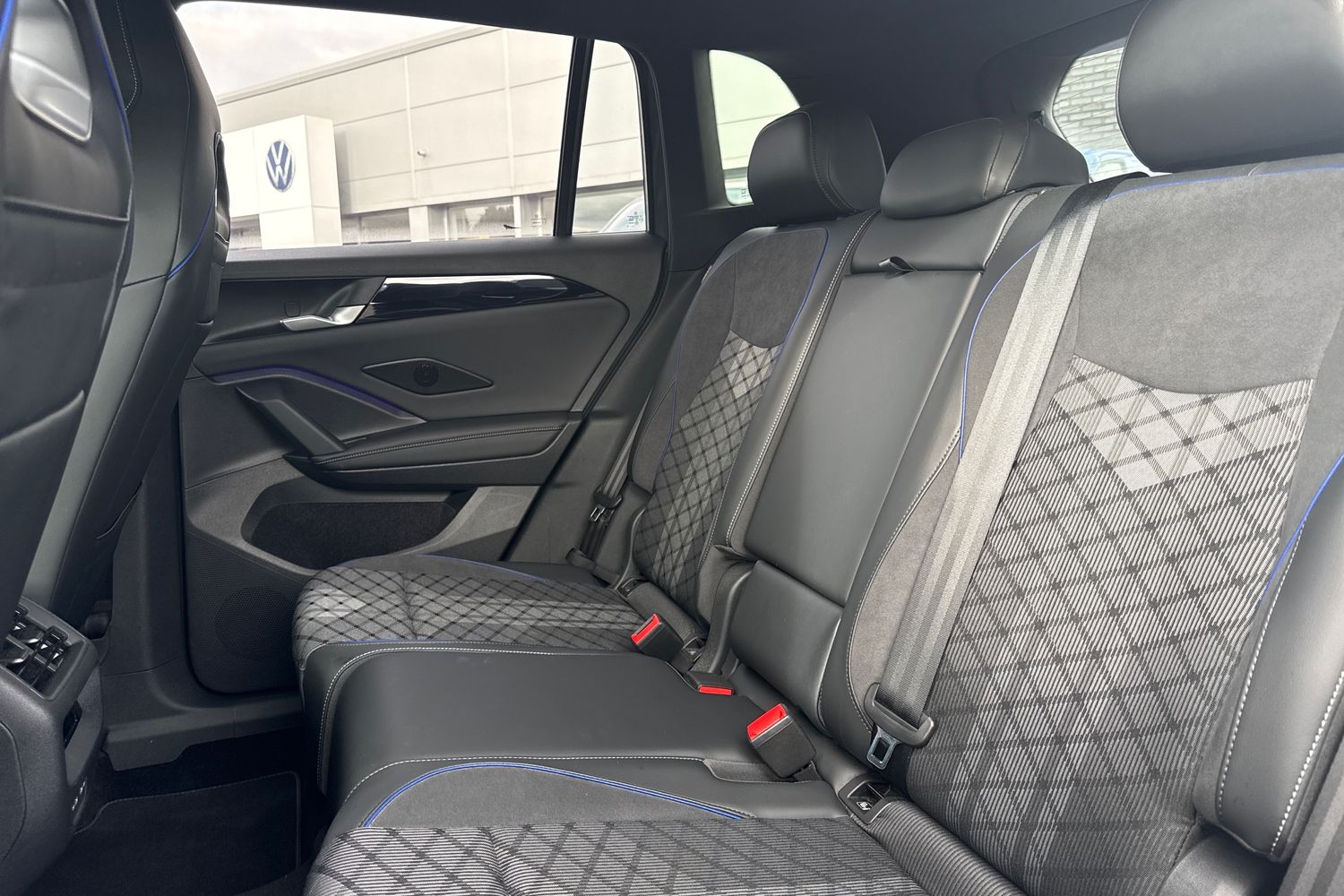 Used Volkswagen Tiguan 2024 for sale - 76115231: Photo 19