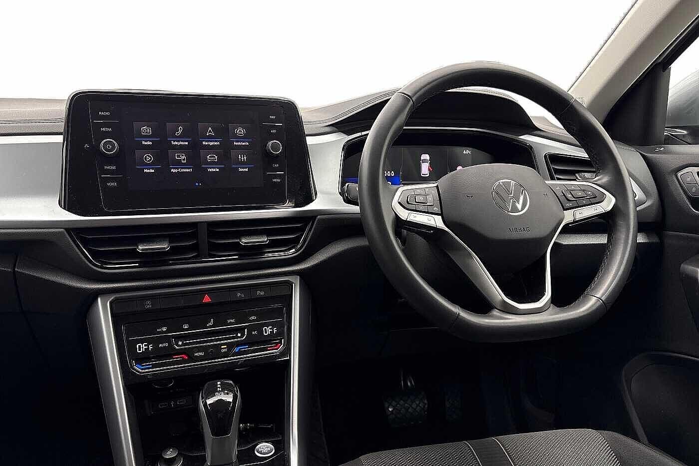 Used Volkswagen T-Roc 2025 for sale - 78197555: Photo 2