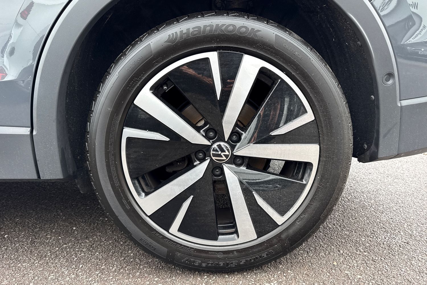 Used Volkswagen Tiguan 2024 for sale - 76985300: Photo 11