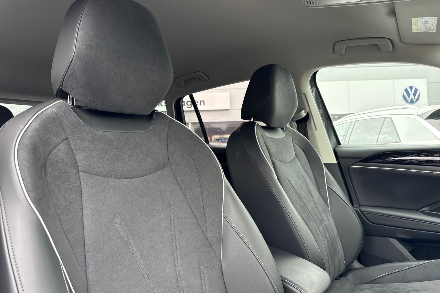 Used Volkswagen Tiguan 2024 for sale - 76985300: Photo 24