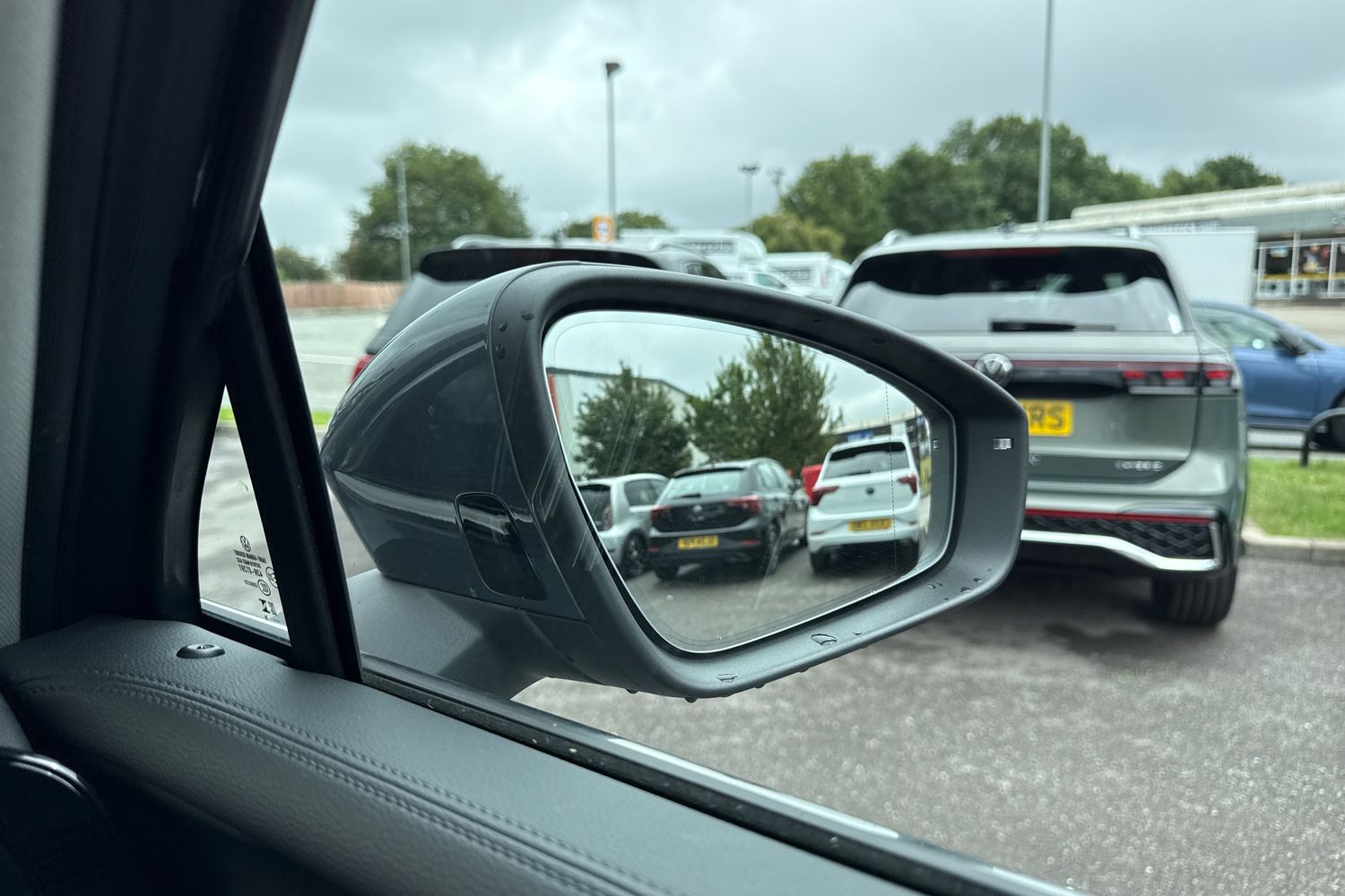 Used Volkswagen Tiguan 2024 for sale - 76985300: Photo 40