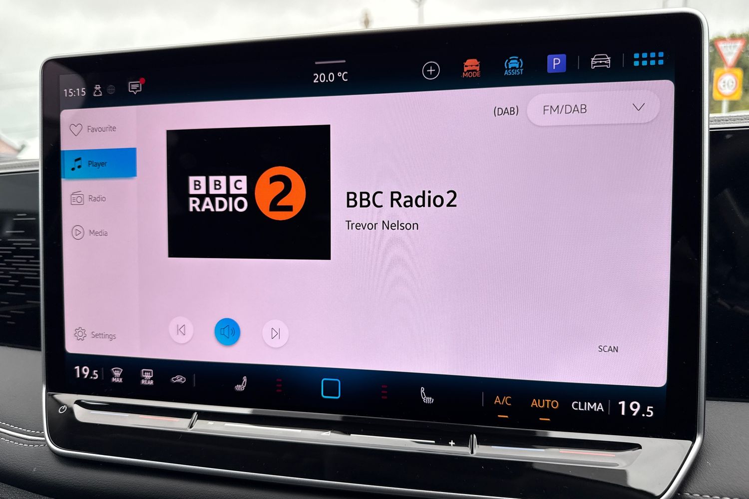 Used Volkswagen Tiguan 2024 for sale - 76985300: Photo 49